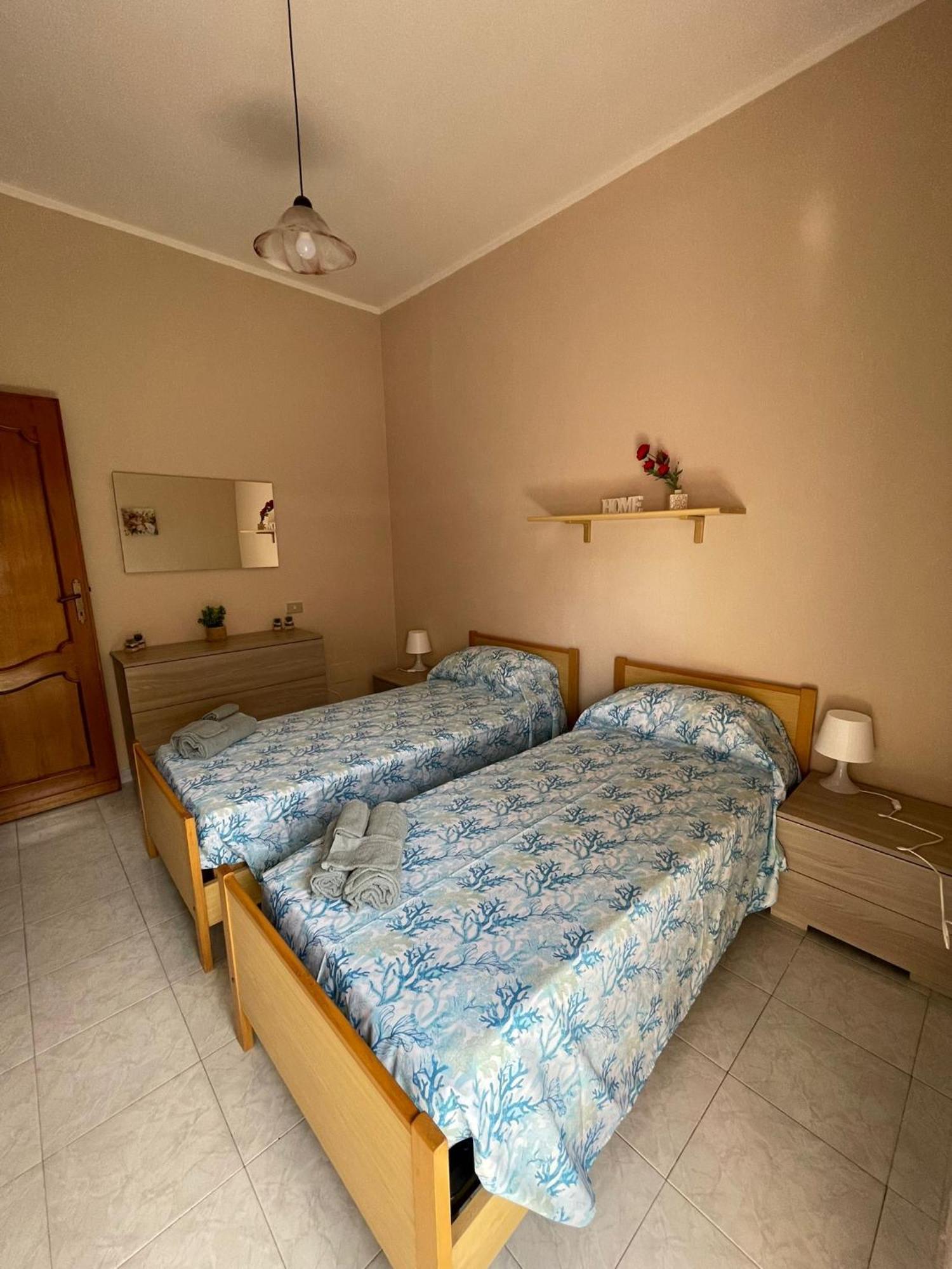 カリアリCasa Elenaアパートメント エクステリア 写真